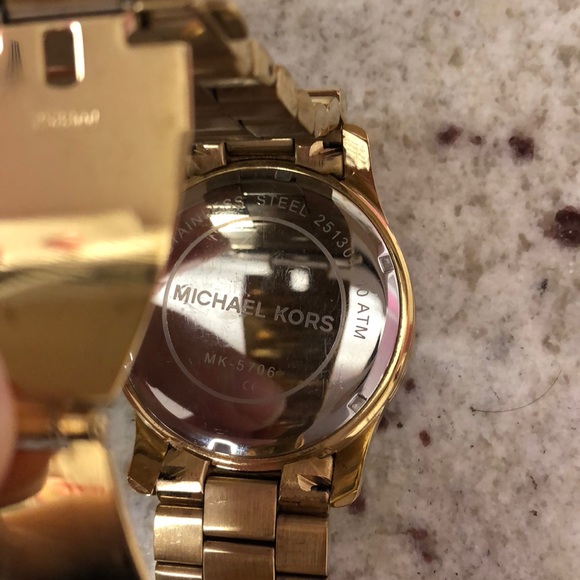 Michael Kors gold and rhinestone watch - Picture 4 of 6